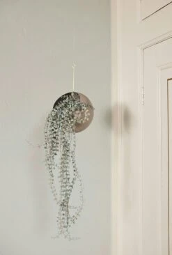 AYTM Globe Hängetopf Ø21x32 Cm, Taupe -Royal Design Angebote Möbel Store aytm globe hanging flowerpot 21x32 cm 9