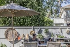 Brafab Reggio Sonnenschirm Ø300 Cm, Taupe -Royal Design Angebote Möbel Store brafab reggio holzsonnenschirm 3m 9