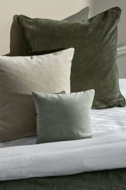 Cozy Living Velvet Soft Kissen 50x50 Cm, Alpaca -Royal Design Angebote Möbel Store cozy living velvet soft kissen 31