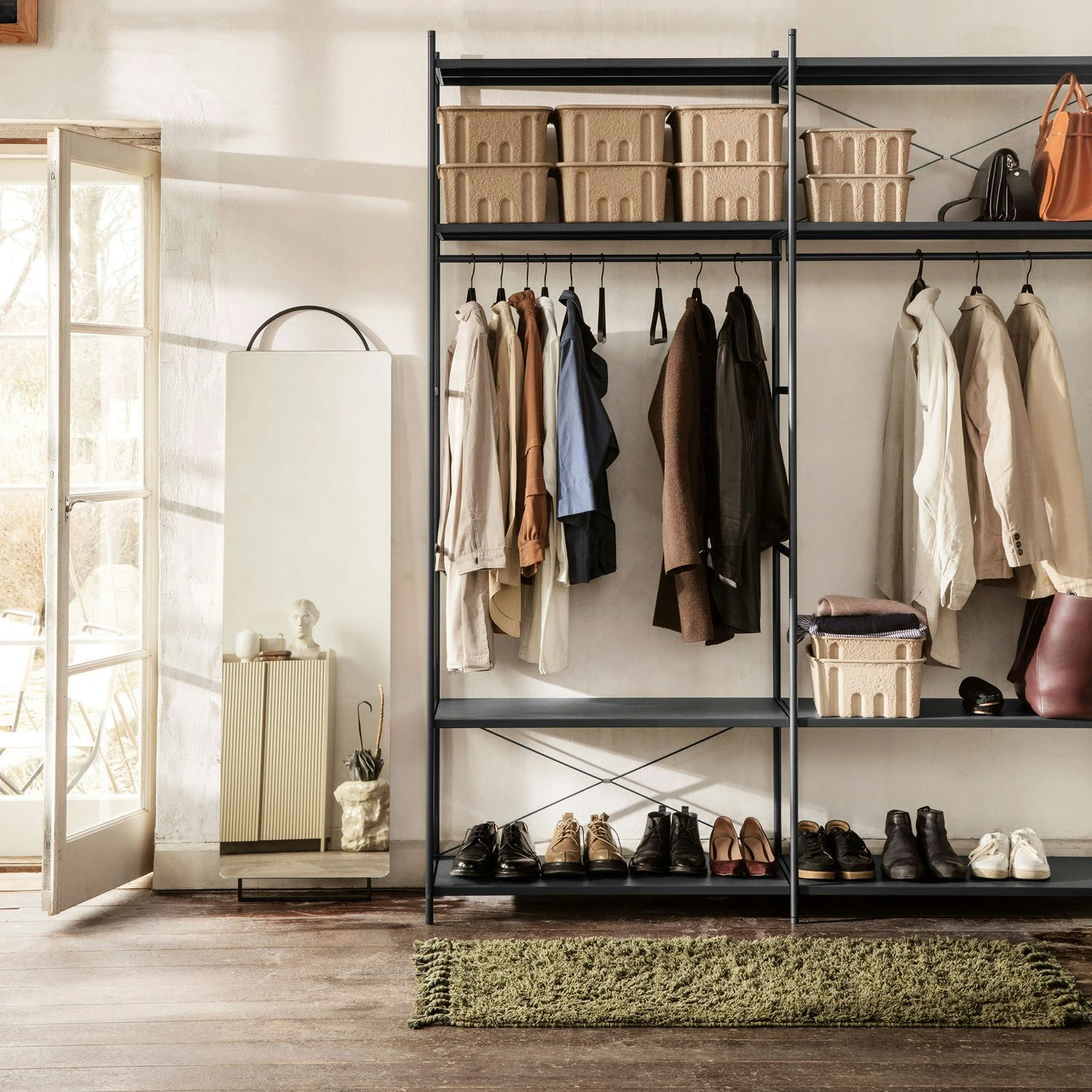 Ferm LIVING Amass Long Pile Teppich Olive 70x50 Cm 2 Ferm LIVING Amass Long Pile Teppich Olive 70x50 Cm – Bild 2