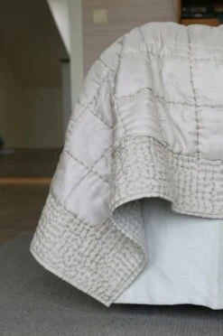 Delia Tagesdecke 240x240 Cm, Pearl -Royal Design Angebote Möbel Store himla delia tagesdecke 240x240cm pearl 14