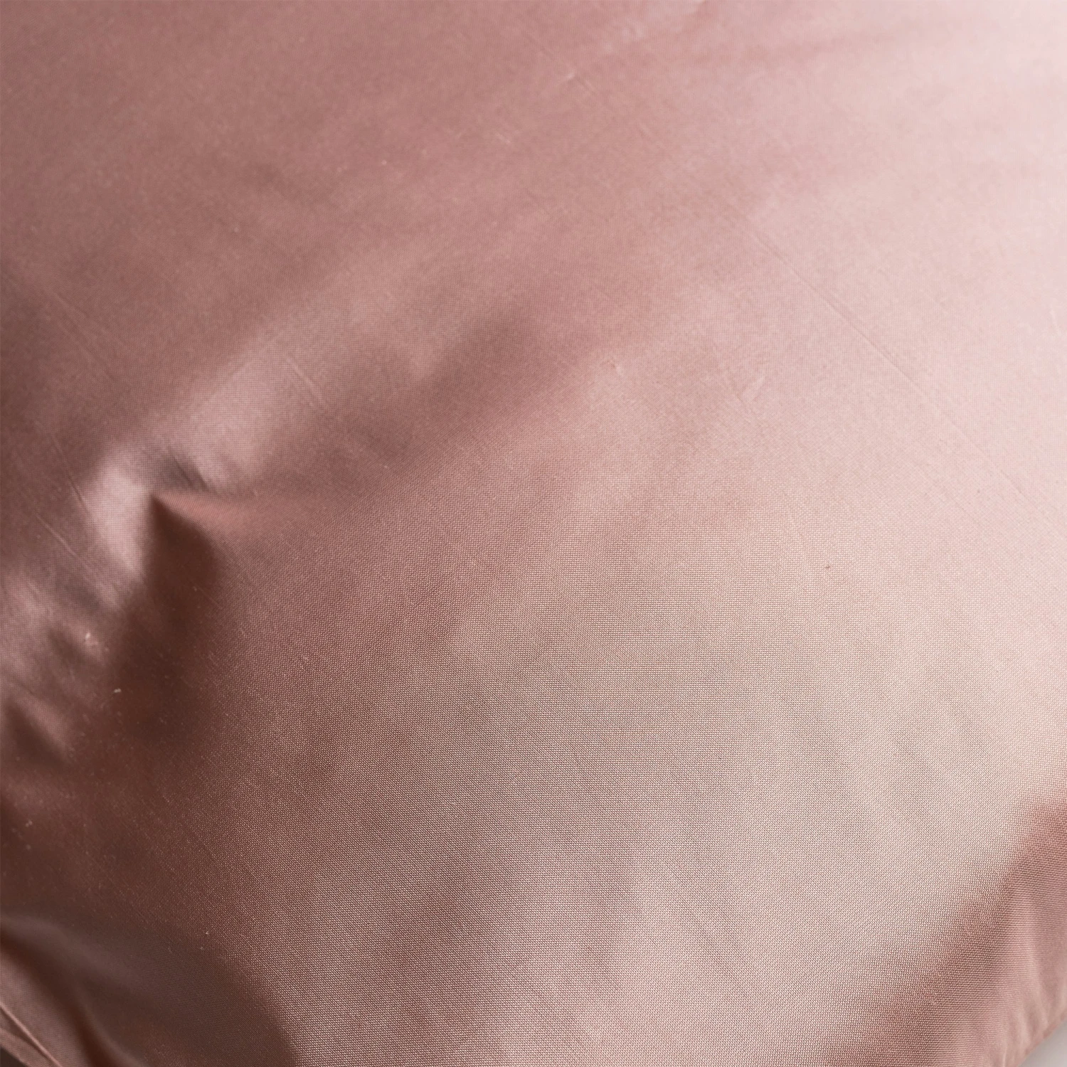 Silk Kissenbezug 40x40 Cm, Dusty Pink 3 Silk Kissenbezug 40x40 Cm, Dusty Pink – Bild 3