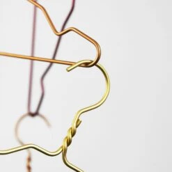 Nomess Kleiderbügel 5er-Pack, Aluminium -Royal Design Angebote Möbel Store nomess copenhagen nomess kleiderbugel 5er pack 2