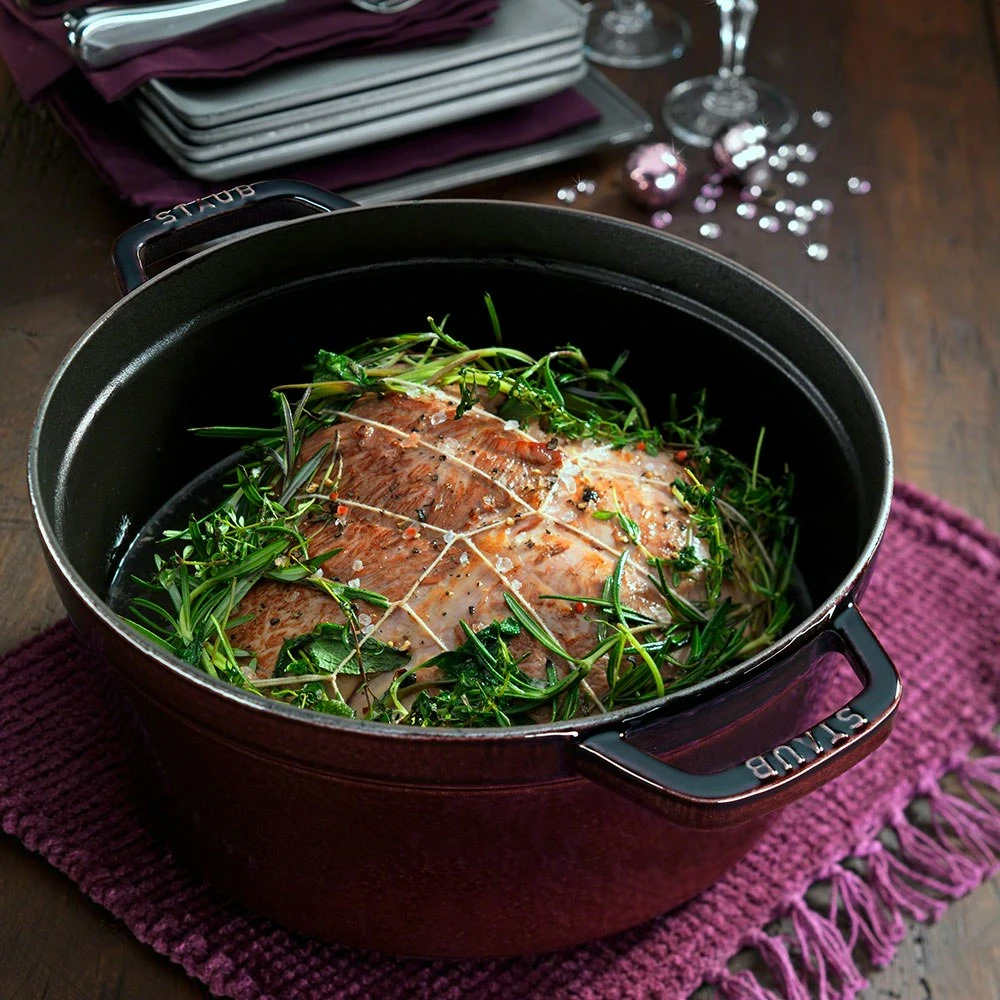 Staub Runde Kochtopf Aus Gusseisen 5,2 L, Dunkelrot 2 Staub Runde Kochtopf Aus Gusseisen 5,2 L, Dunkelrot – Bild 2